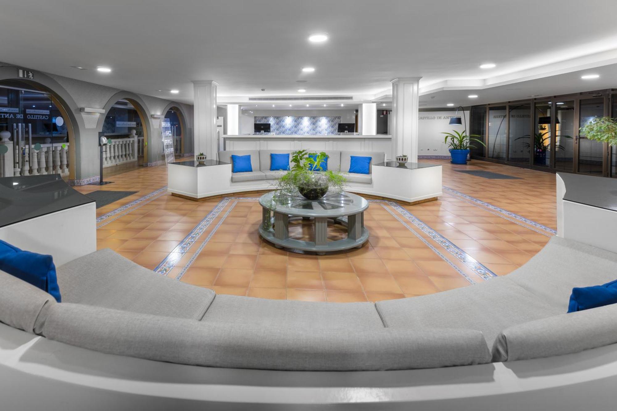 Elba Castillo San Jorge & Antigua Suite Hotel Калета де Фусте Екстериор снимка