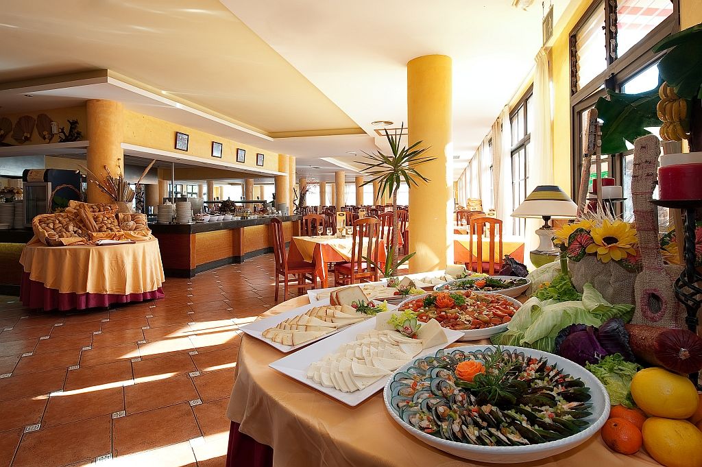 Elba Castillo San Jorge & Antigua Suite Hotel Калета де Фусте Ресторант снимка