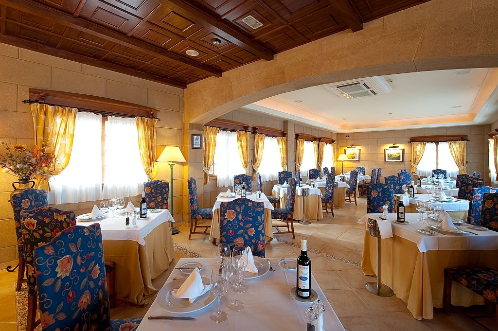 Elba Castillo San Jorge & Antigua Suite Hotel Калета де Фусте Екстериор снимка