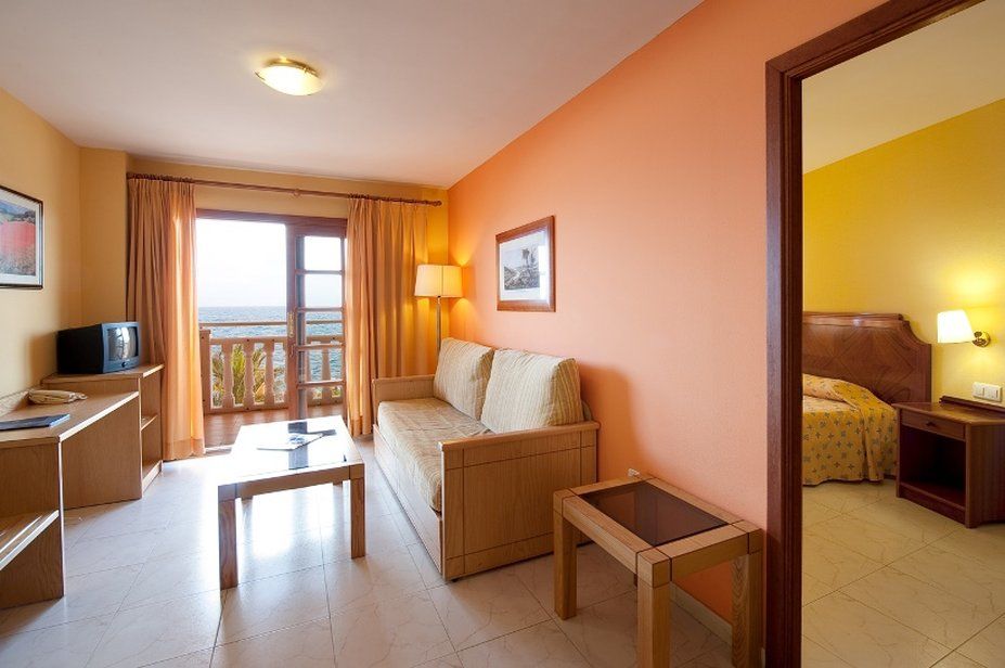 Elba Castillo San Jorge & Antigua Suite Hotel Калета де Фусте Стая снимка